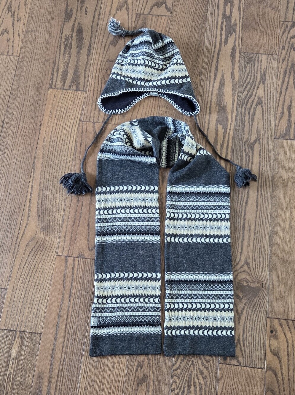 Roots Gray and Cream Fair Isle Knit Scarf and Hat Set